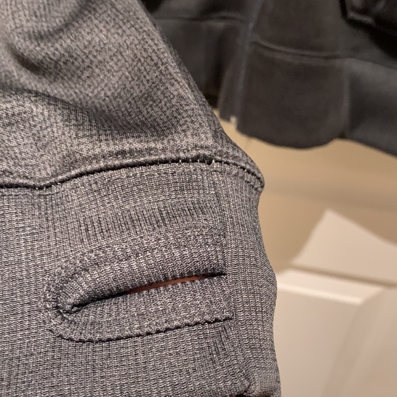 Men’s billabong jacket - Picture 4 of 6